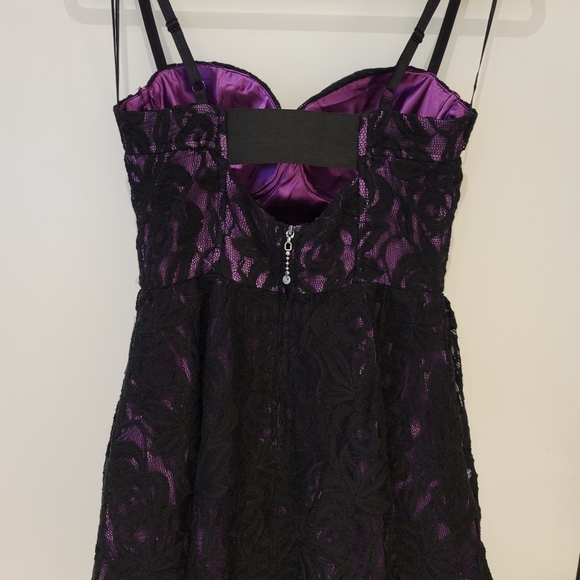 GUESS Purple and Black Lace Skater Dress - Picture 4 of 6